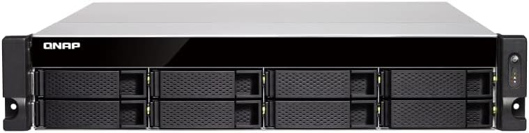 NAS para montaje en rack de 8 bahías con dos puertos de 10GbE y fuente de alimentación redundante