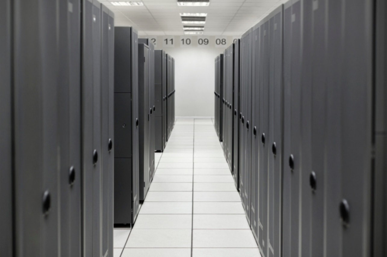 Kit de jaula de unidad HPE ProLiant DL300 Gen10 Plus 2U 8 SFF x1 tres modos 24 G U.3 BC frontal